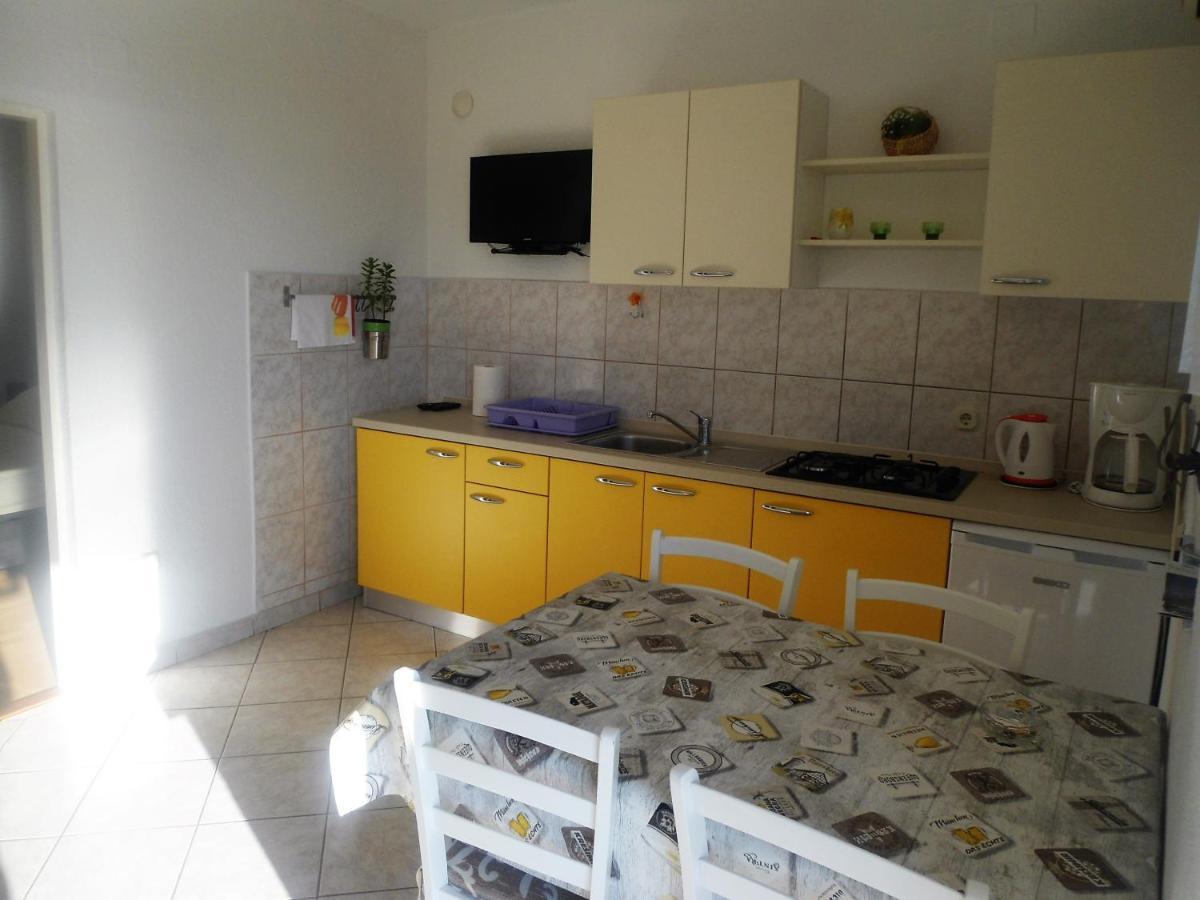 Guest House Pamela Сен Екстериор снимка