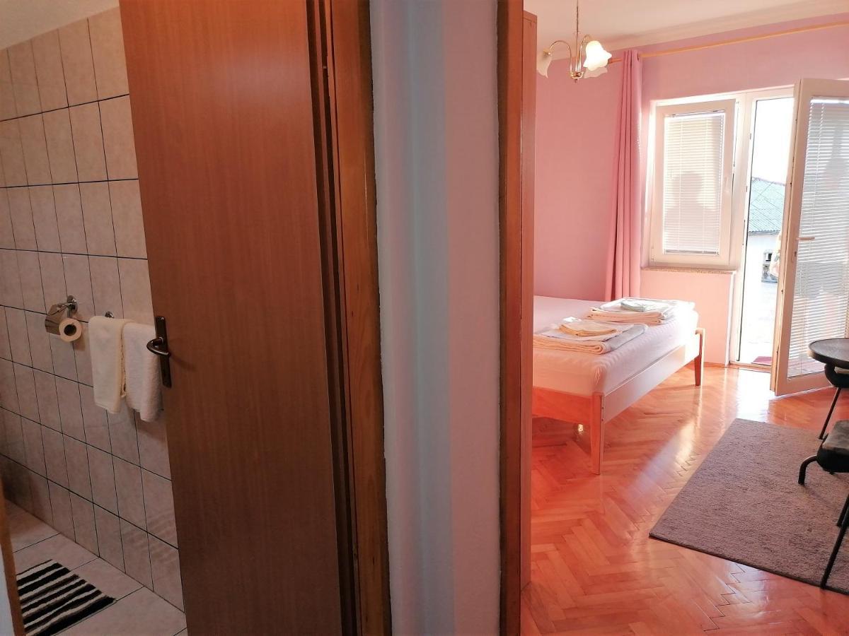 Guest House Pamela Сен Екстериор снимка