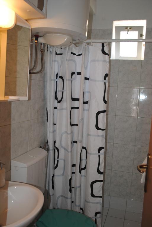 Guest House Pamela Сен Екстериор снимка